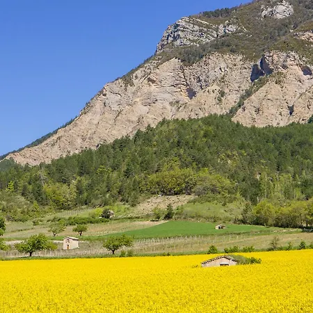 Le Dauphine Отель